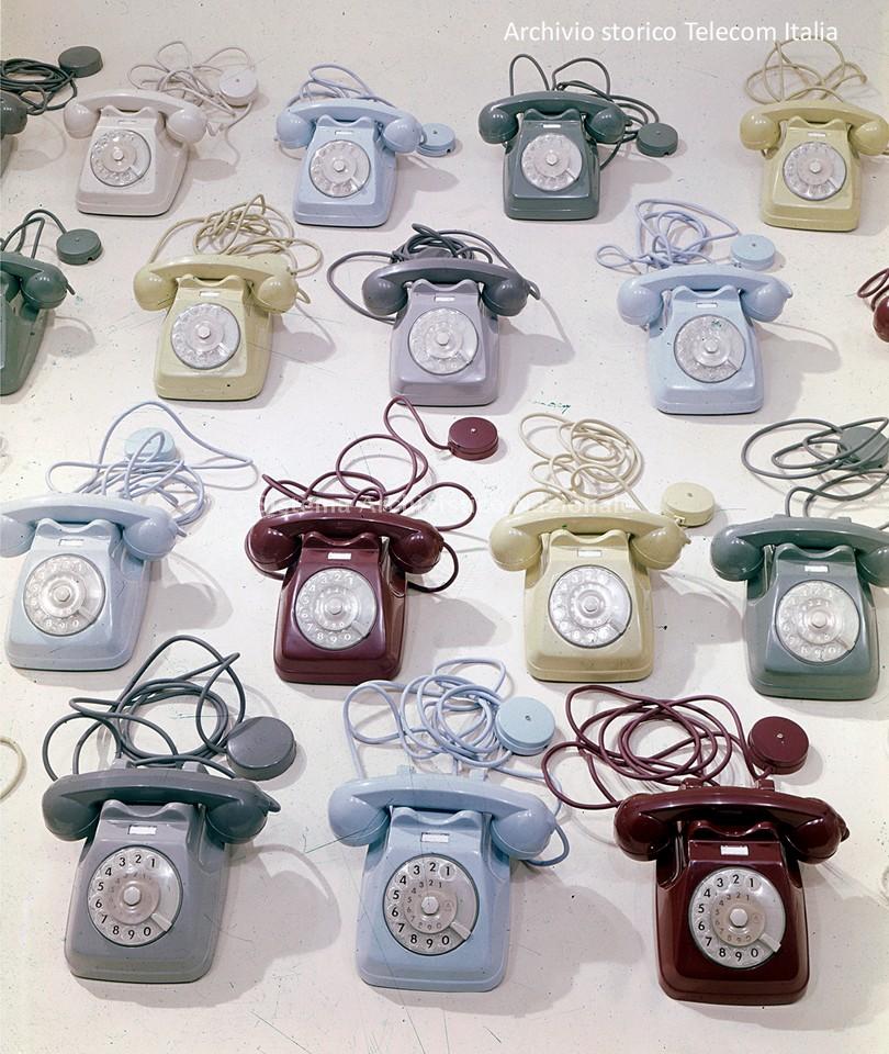   Primi telefoni a colori, anni \'60 (Fondazione Telecom Italia, Sip)
